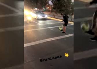 Jugador de Colo Colo hizo malabares con el balón en un semáforo