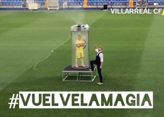 Irreal presentación de Cazorla con el Villarreal ¡con un truco de magia!