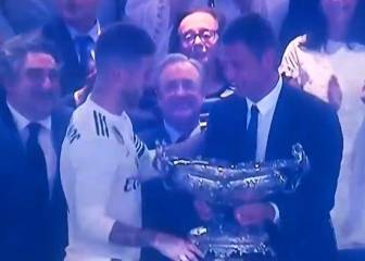 El gesto de Ramos a Maldini que se ha hecho viral al instante