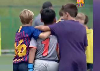 El gesto de los infantiles del Barça que lleva más de 5.000 'me gusta' en Twitter