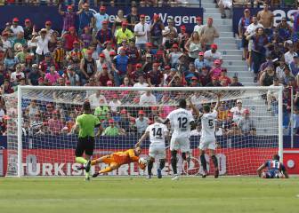 Reparto de puntos en un gran derbi en el Ciutat de Valencia