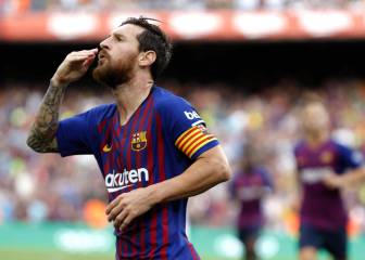 El Barcelona endosa una goleada al Huesca y se coloca líder