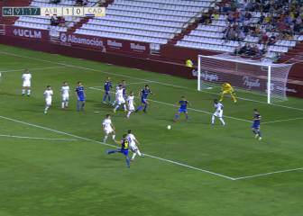 Calidad infinita: golazo en el descuento del Cádiz de tacón