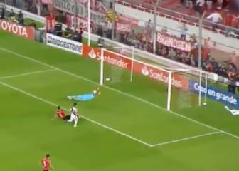 Tan descomunal que el locutor ya se recreaba cantando el gol: el paradón de Armani a lo Iker
