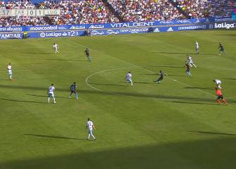 Pita hace el gol de la jornada desde 50 metros en la Romareda