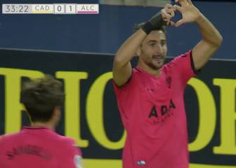 Juan Muñoz alarga la crisis del Cádiz y lanza al Alcorcón