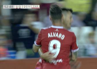 El Zaragoza salva un punto gracias a Marc Gual y Álvaro Vázquez