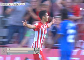 El Almería gana al Reus y ya mira a la zona de playoff