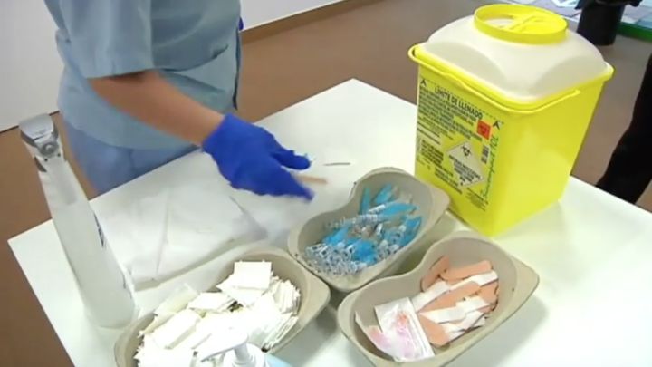 ¿Quiénes deben vacunarse primero?