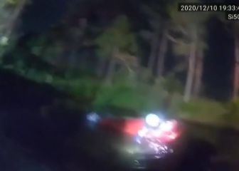 Dramático rescate de un padre y sus hijos atrapados en un coche en un río de Florida