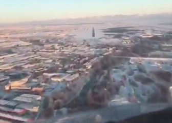 Impresionante: el aterrizaje de un avión en Barajas con la tremenda nevada de Madrid