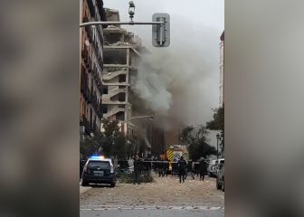 El vídeo del después de la explosión en Madrid: el destrozo del edificio, la humareda...