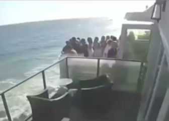 Una fiesta de 15 personas en un balcón a orillas del mar y pasó lo que más temían...