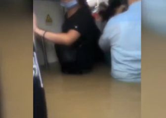 El agua por la cintura dentro del metro: las duras imágenes de las inundaciones en China