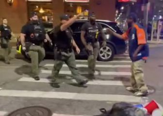 Los abusos que no cesan en USA: un policía deja inconsciente a un hombre tras un puñetazo atroz