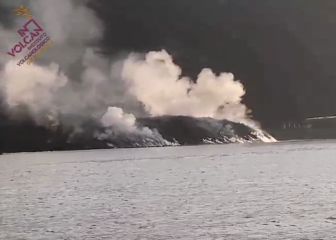 La lava vuelve a caer al mar y crea nuevo delta en La Palma