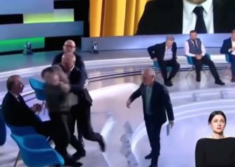 La pelea entre un periodista y un político prorruso: puñetazos y una llave en directo