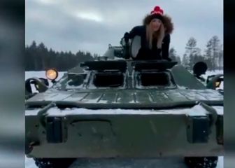 El vídeo de casi 10M de visualizaciones de una tiktoker ucraniana en un tanque ruso